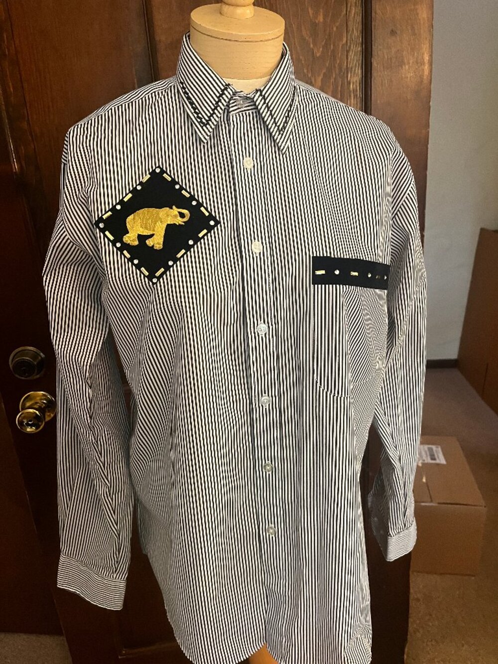 Vintage Ampaco Striped Elephant Rhinestone Button Down Shirt Size S